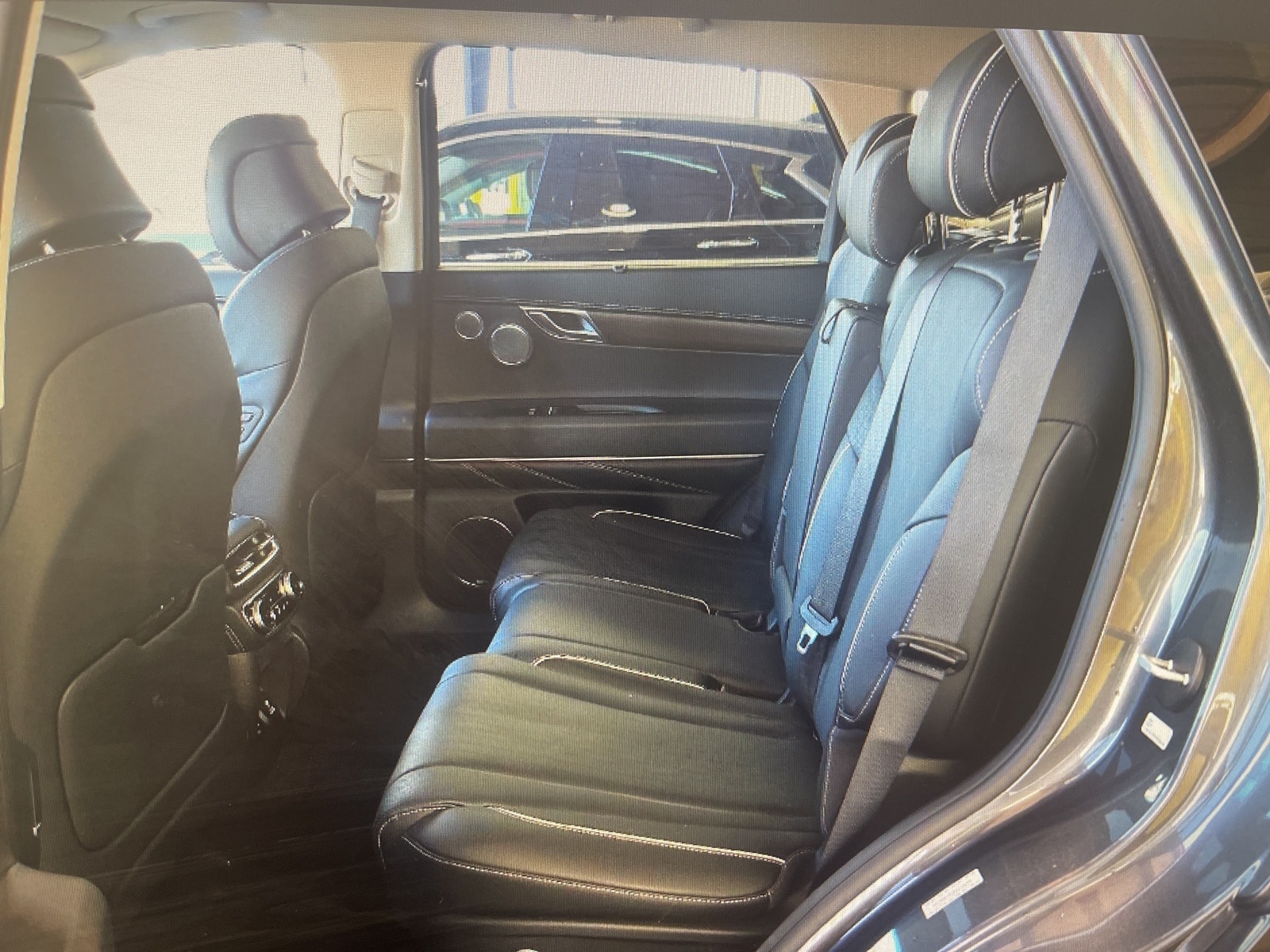 Thumbnail: 2023 Genesis GV80 - 12