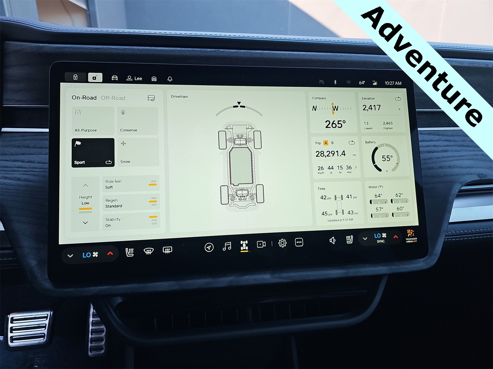 Thumbnail: 2023 Rivian R1S - 20