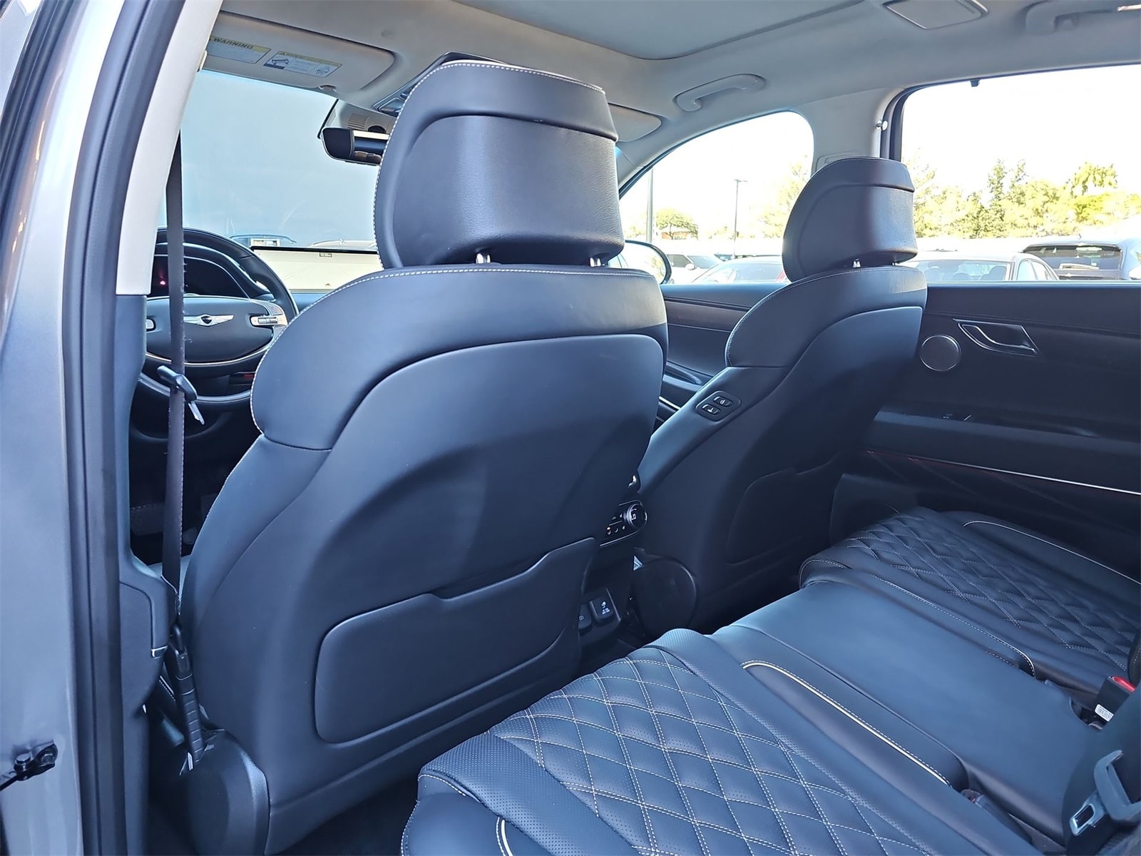 Thumbnail: 2023 Genesis GV80 - 16