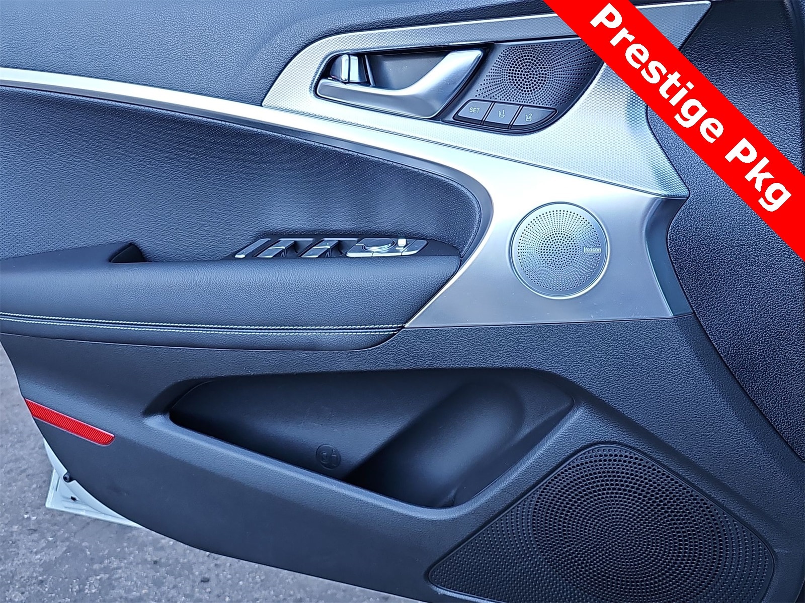 Thumbnail: 2026 Genesis G70 - 28