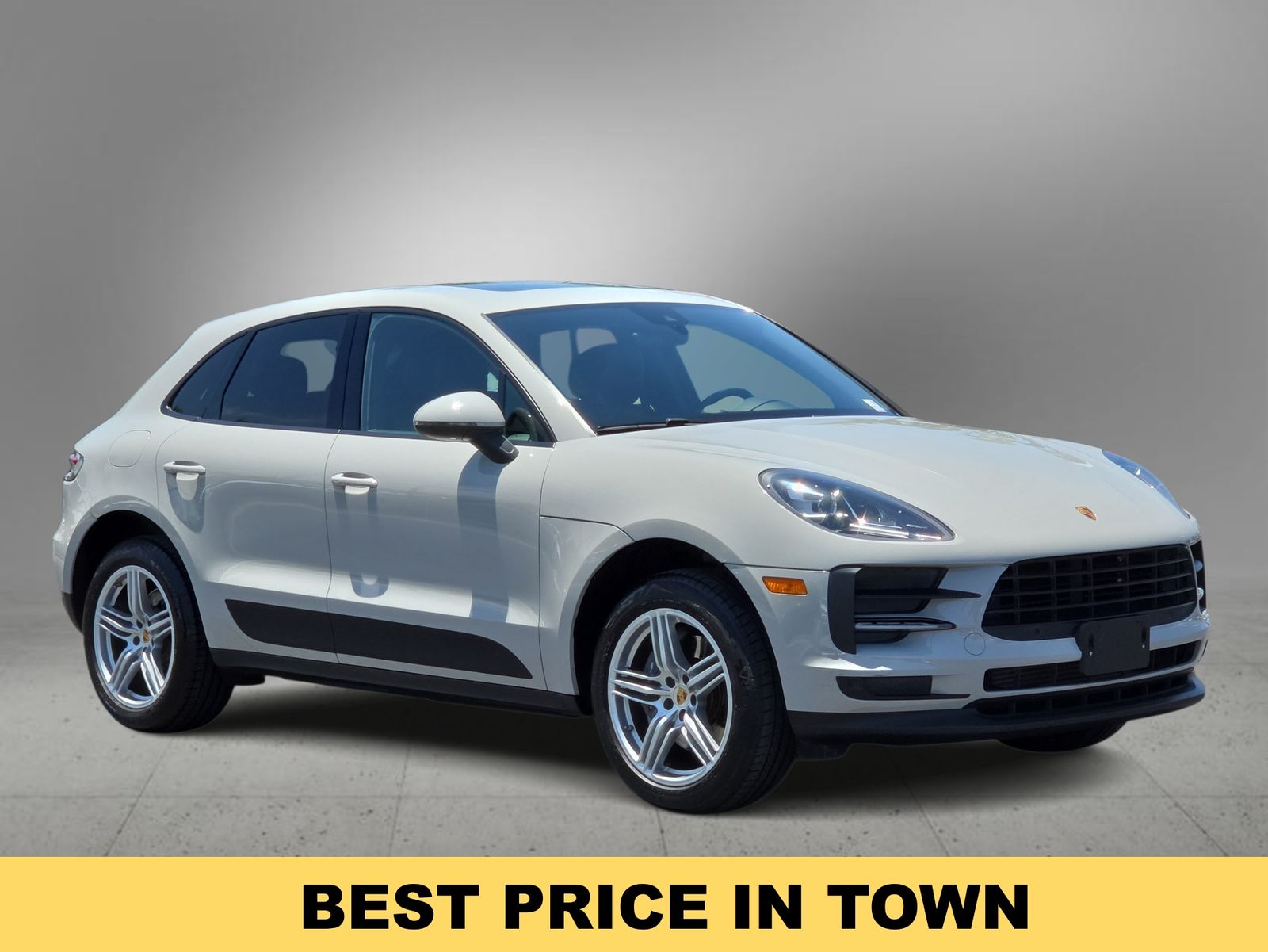 Thumbnail: 2021 Porsche Macan - 2