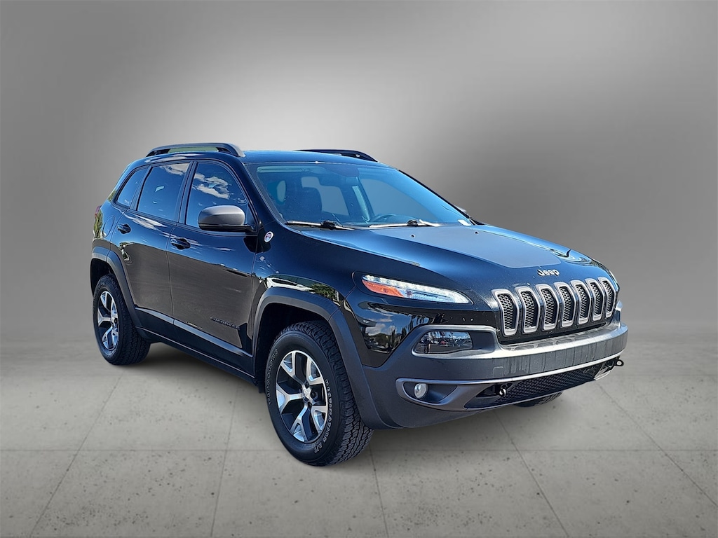 Used 2017 Jeep Cherokee Trailhawk 4x4 SUV