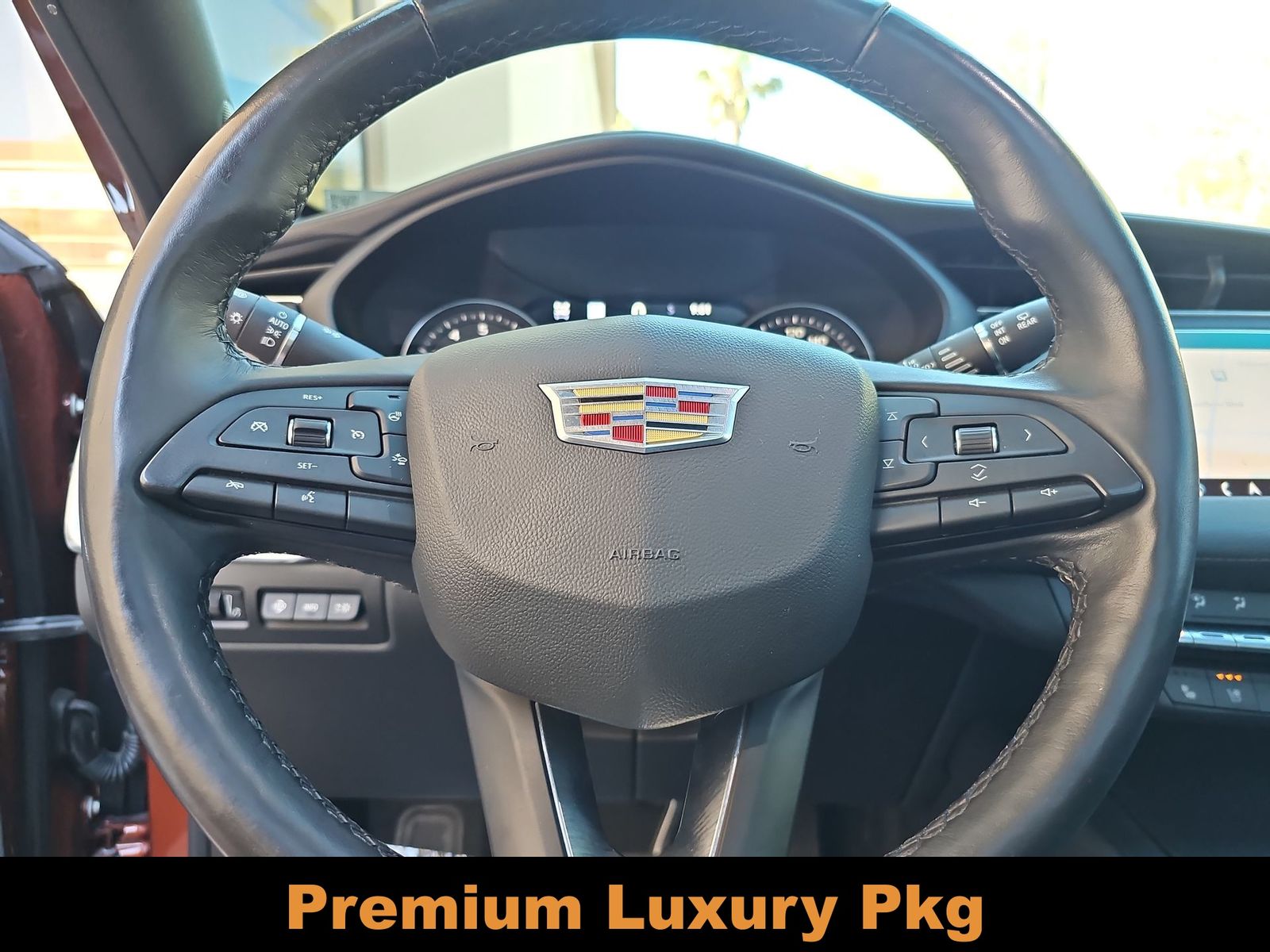 Thumbnail: 2019 Cadillac XT4 - 19