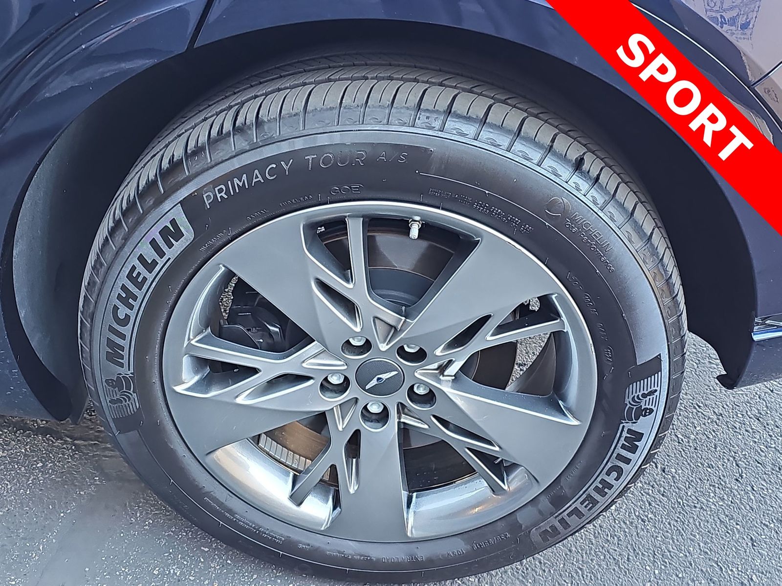 Thumbnail: 2025 Genesis GV70 - 12