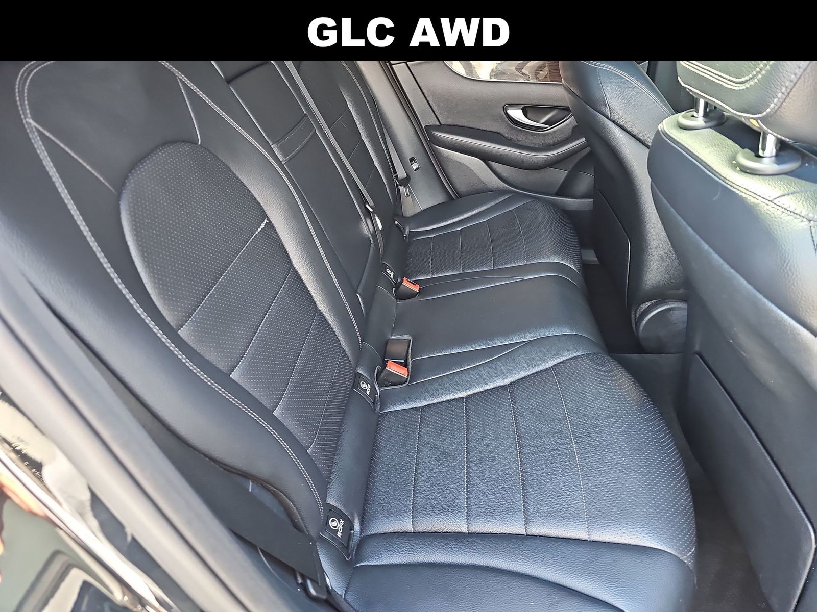 Thumbnail: 2017 Mercedes-Benz GLC - 17