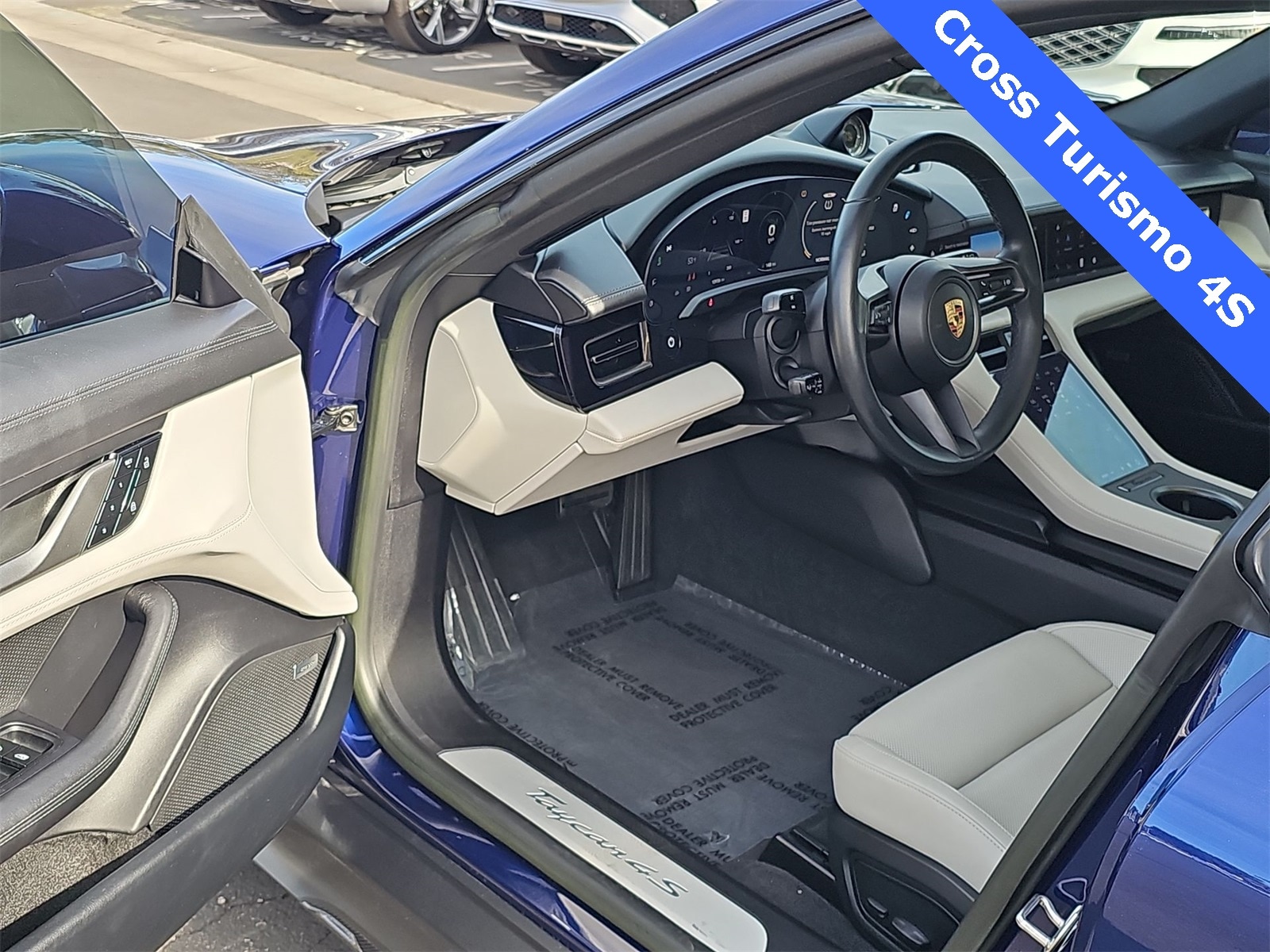 Thumbnail: 2023 Porsche Taycan - 10