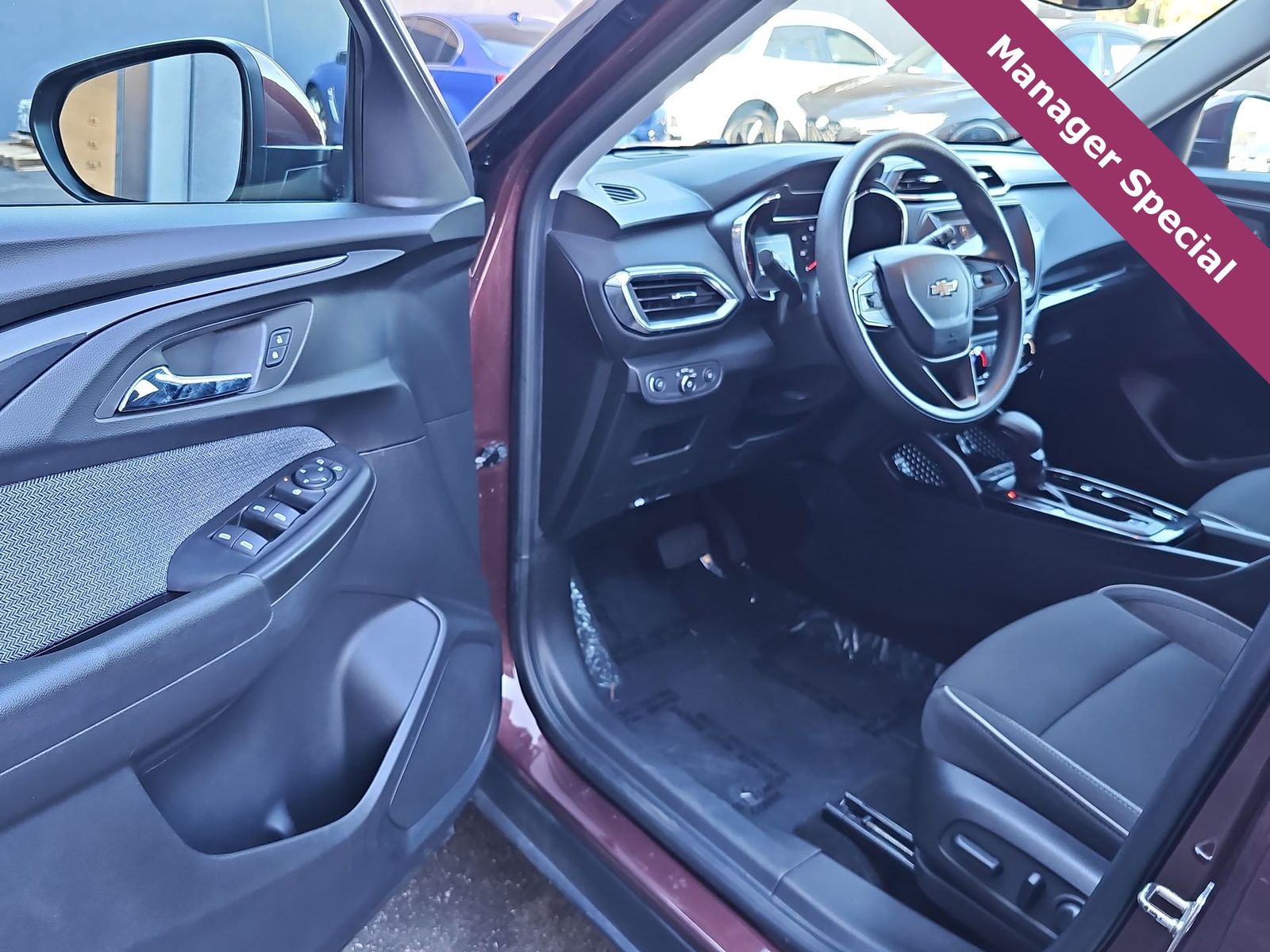 Thumbnail: 2022 Chevrolet TrailBlazer - 10