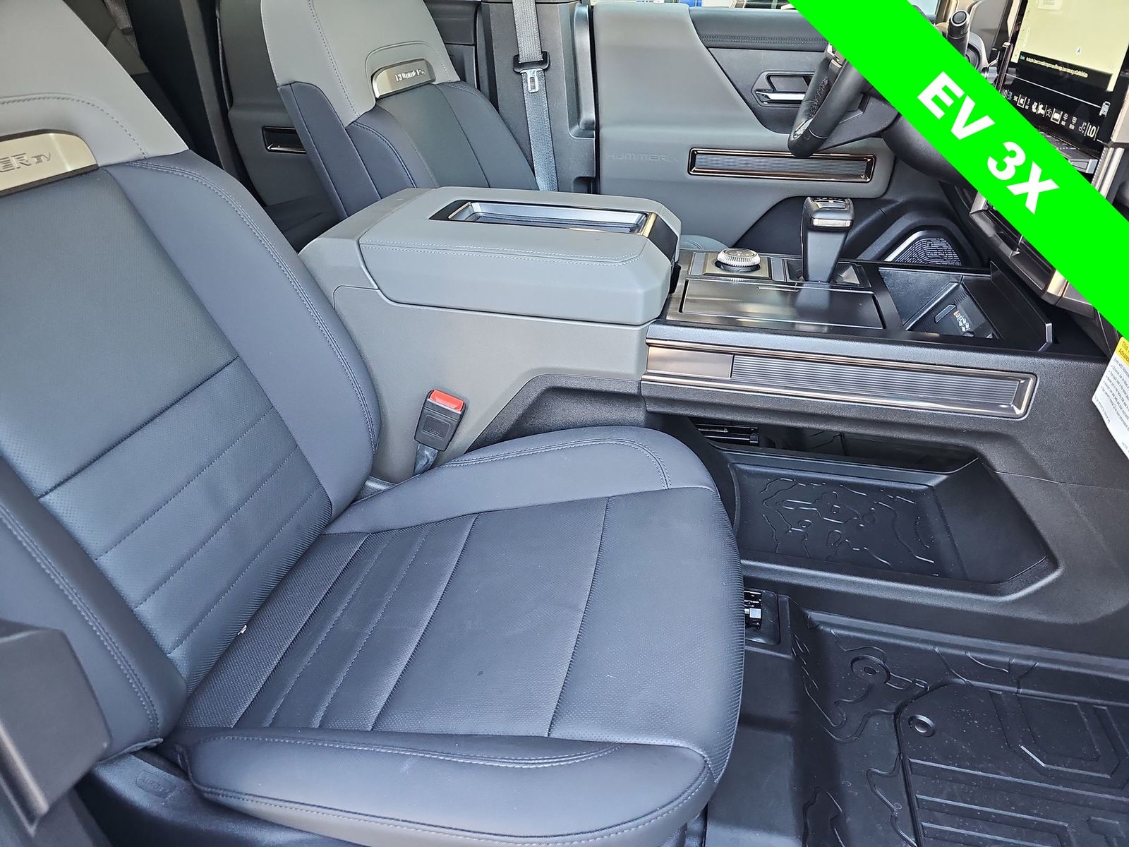 Thumbnail: 2024 GMC Hummer EV - 18