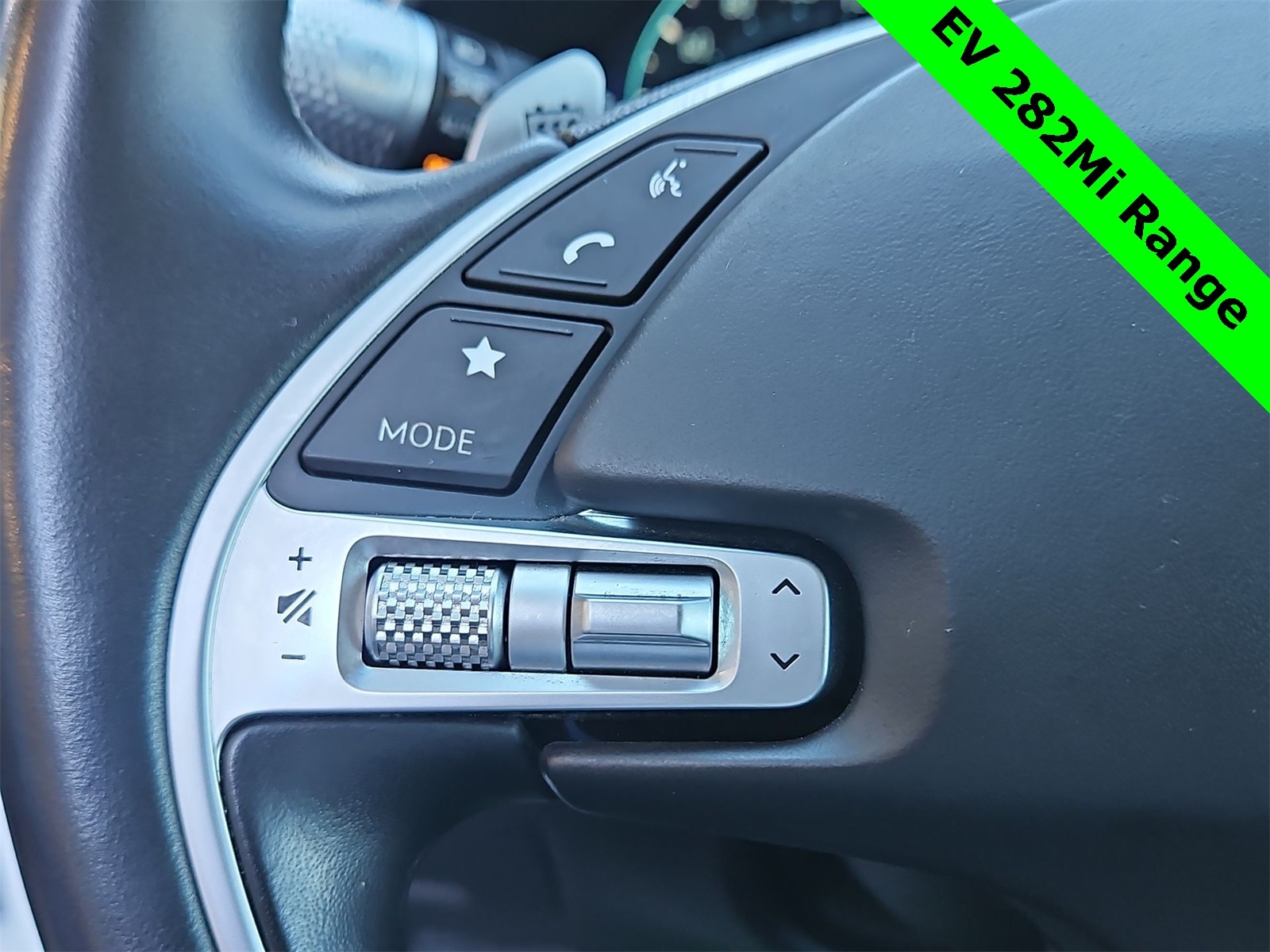 Thumbnail: 2023 Genesis G80 - 30