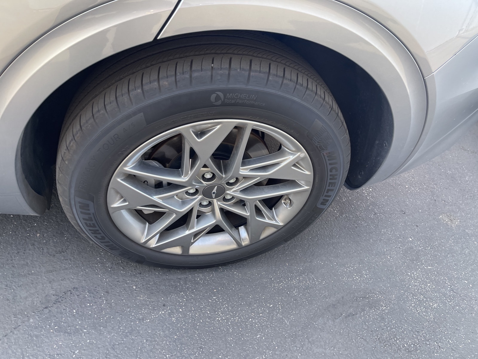 Thumbnail: 2025 Genesis GV70 - 3