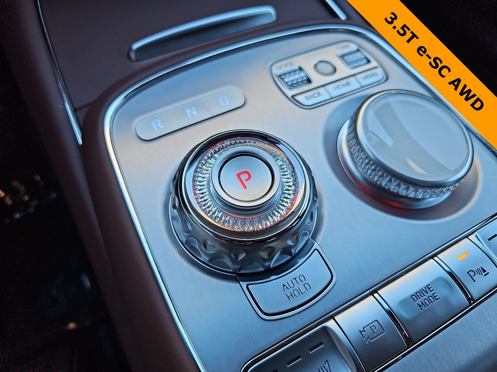 Thumbnail: 2025 Genesis G90 - 21