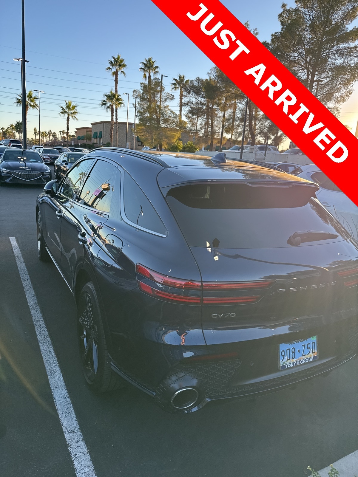 Thumbnail: 2023 Genesis GV70 - 4