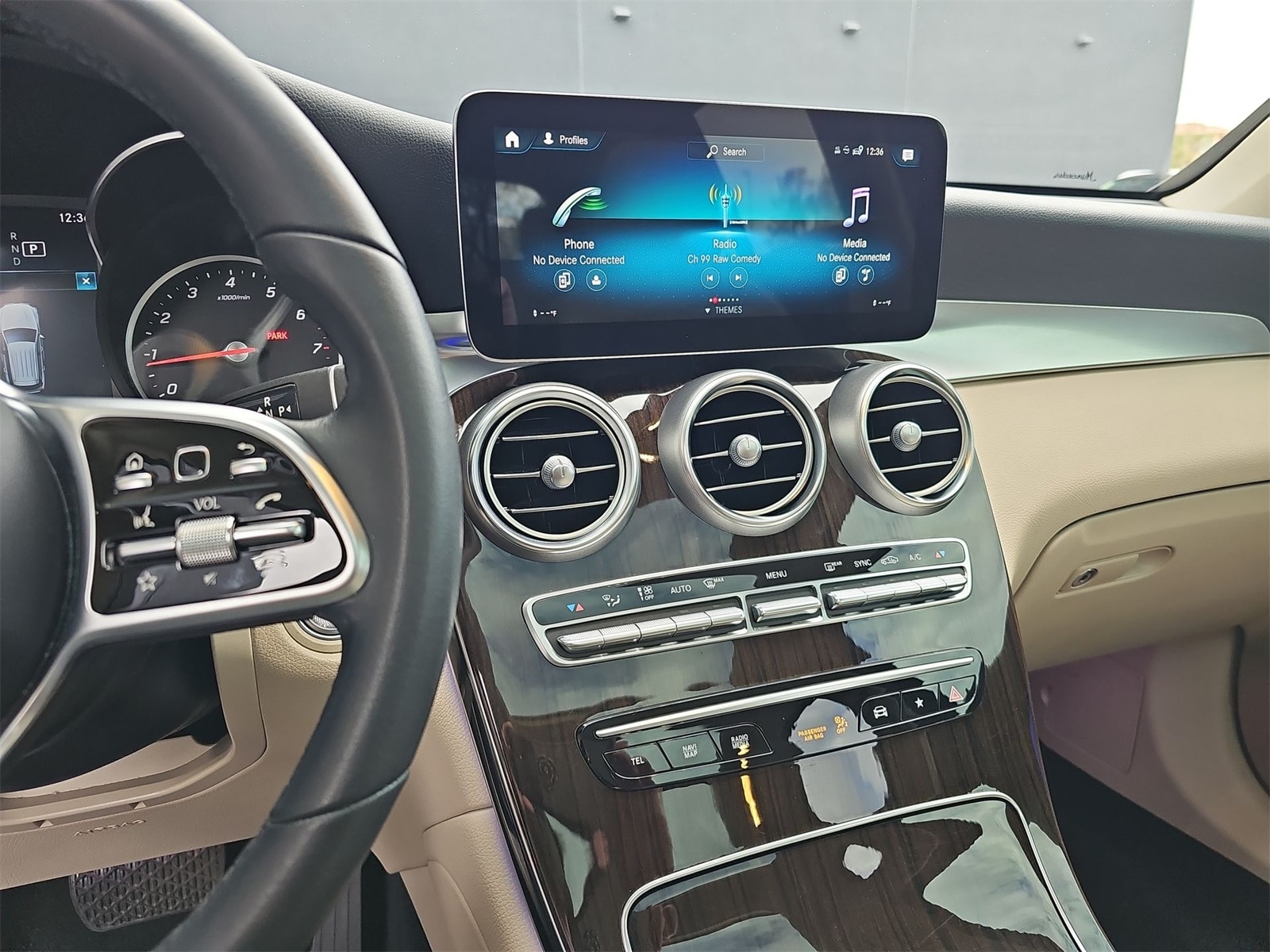 Thumbnail: 2021 Mercedes-Benz GLC - 20