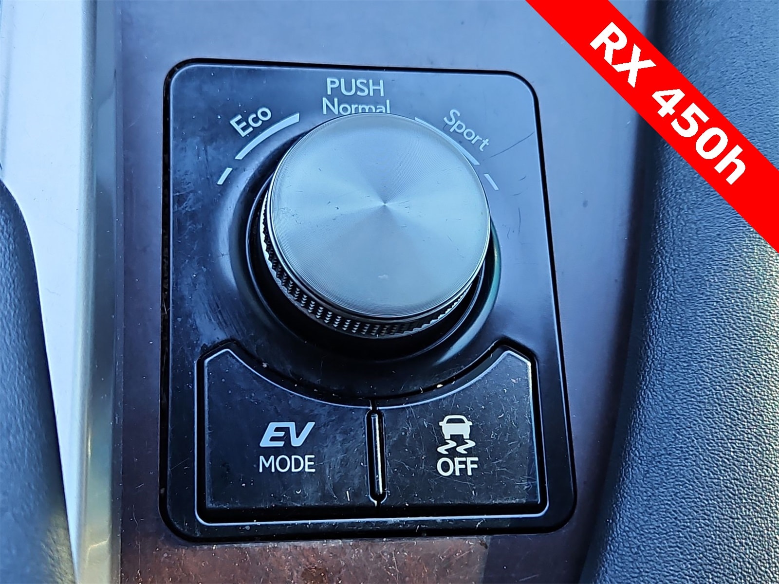 Thumbnail: 2020 Lexus RX - 29