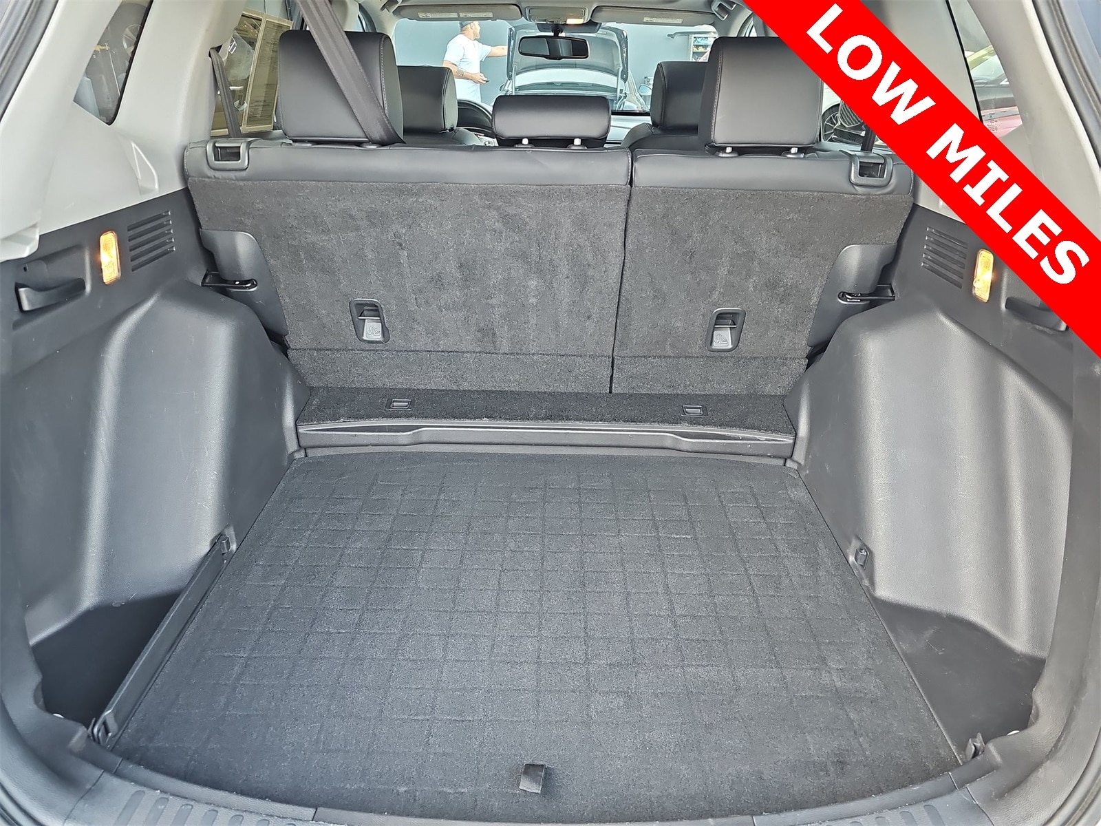 Thumbnail: 2019 Honda CR-V - 23