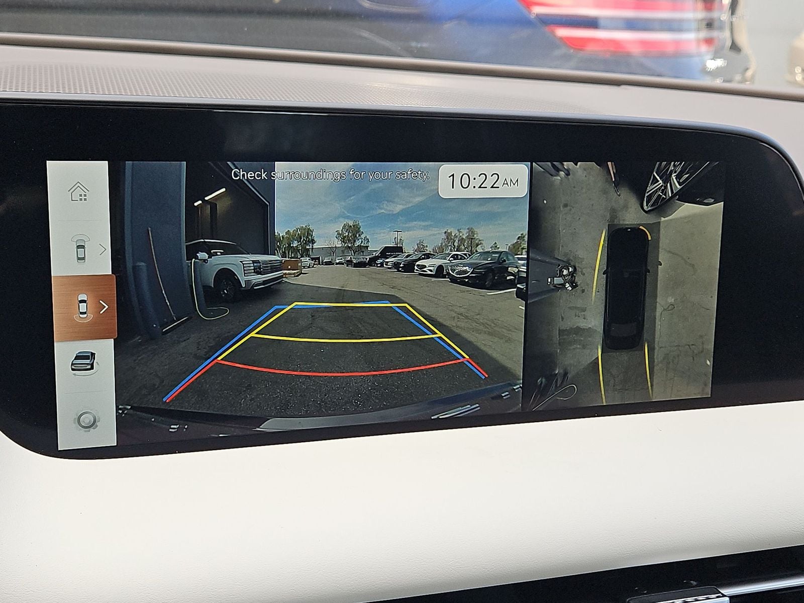 Thumbnail: 2025 Genesis G90 - 26