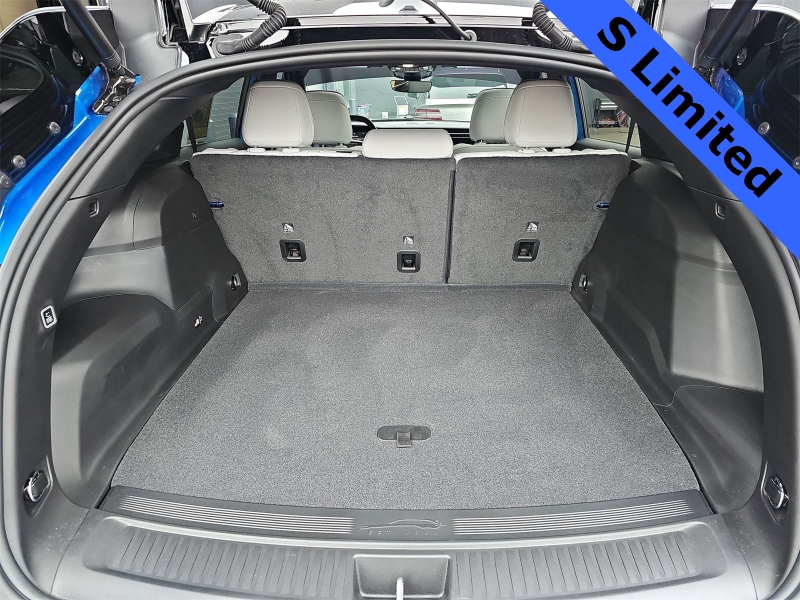 Thumbnail: 2025 Jeep Wagoneer S - 23