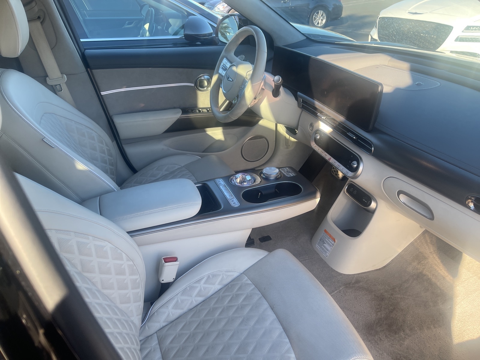 Thumbnail: 2023 Genesis GV60 - 5