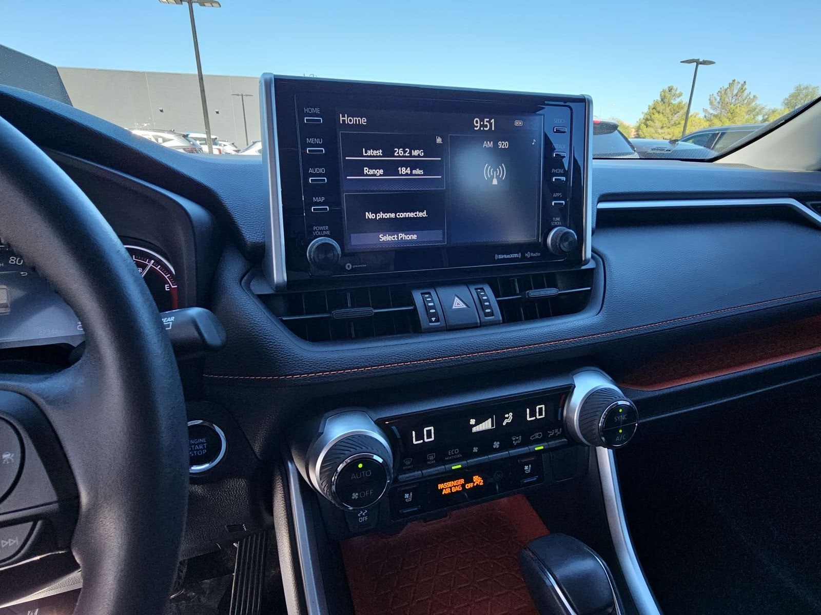 Thumbnail: 2019 Toyota RAV4 - 21