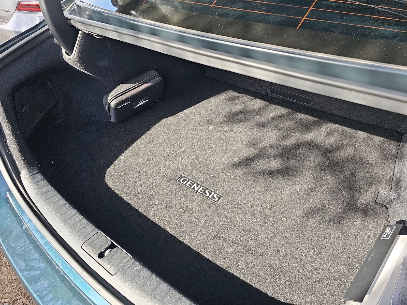 Thumbnail: 2024 Genesis G70 - 23