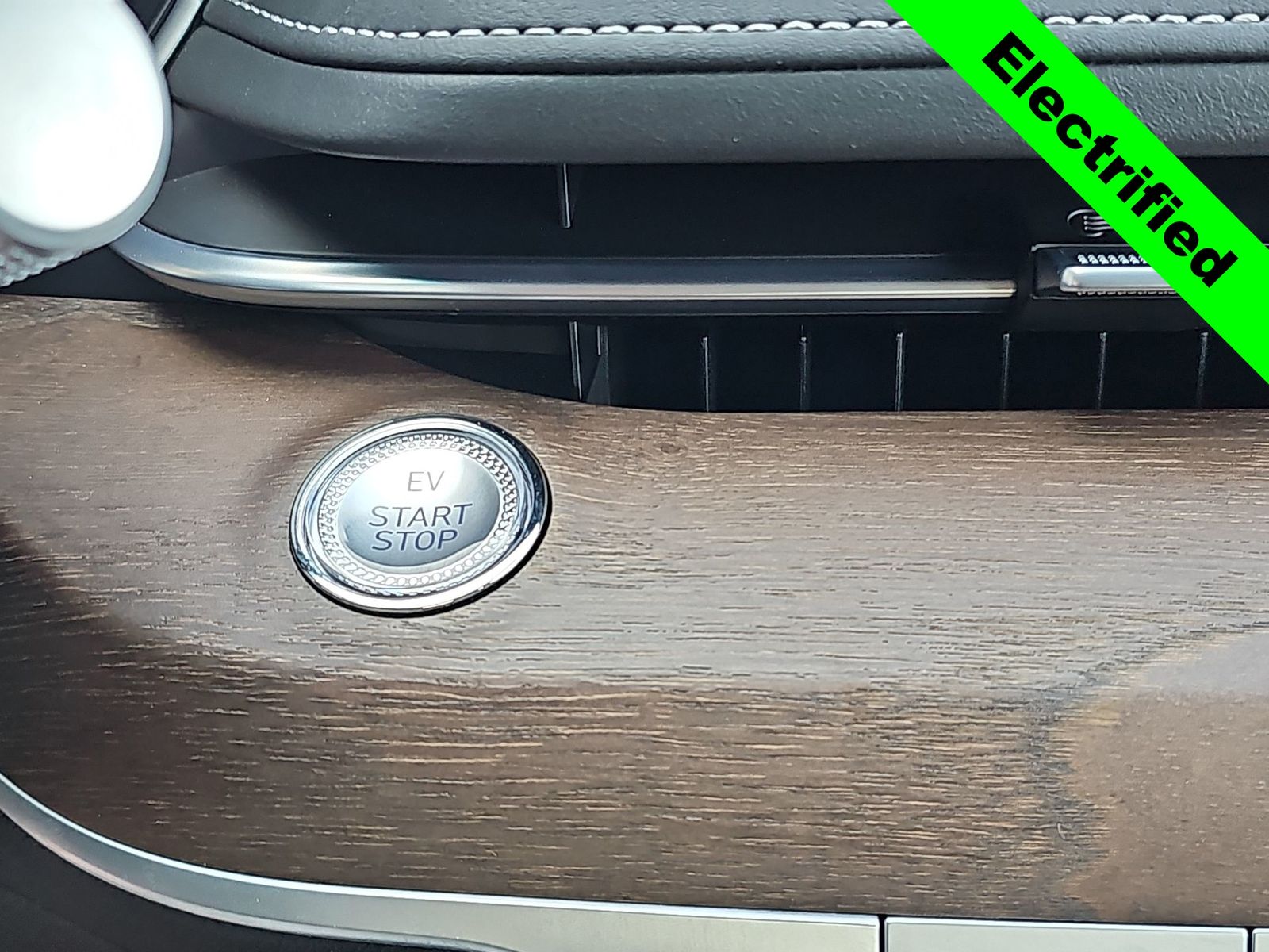 Thumbnail: 2024 Genesis G80 - 24