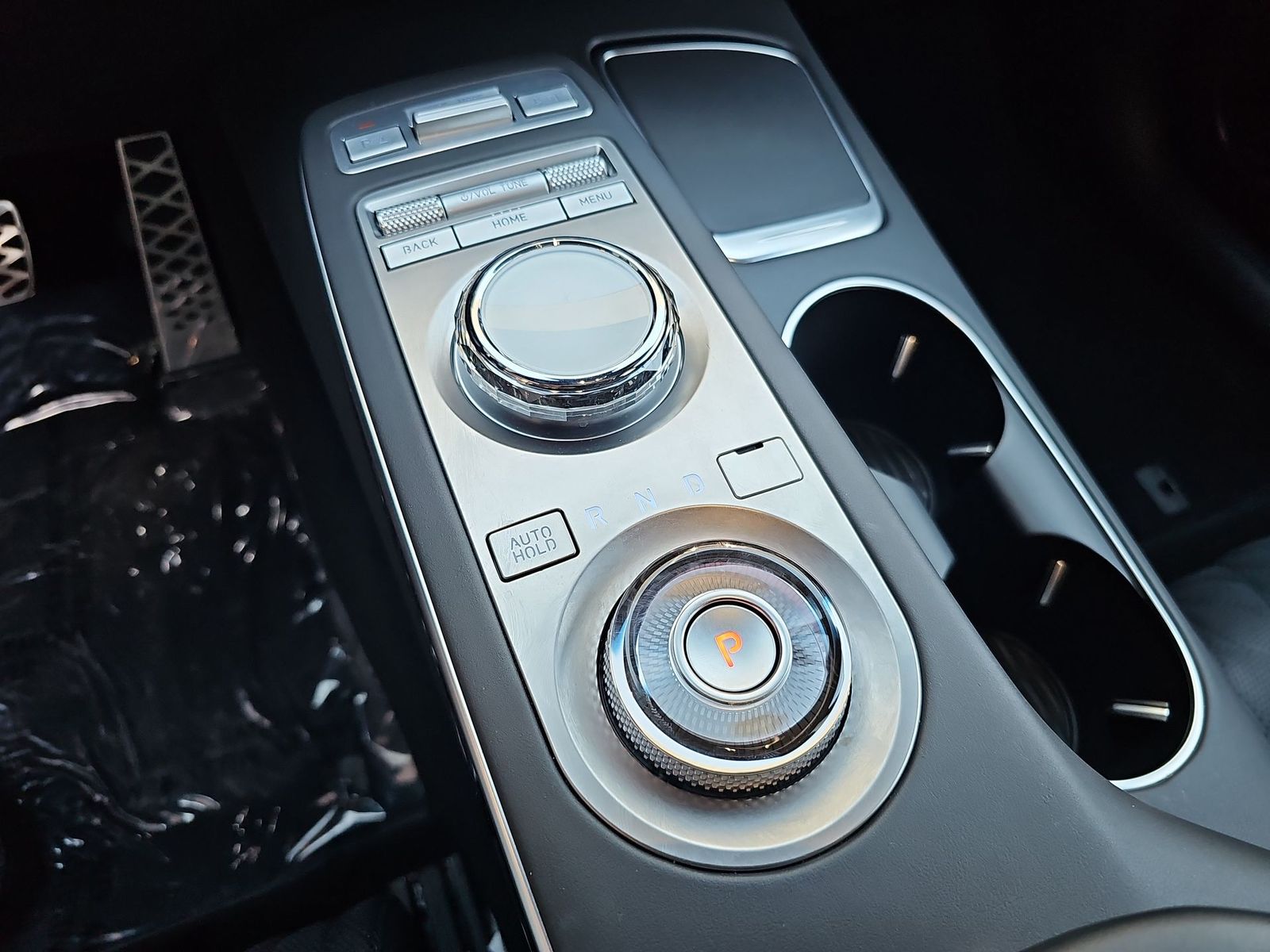 Thumbnail: 2025 Genesis GV70 - 21