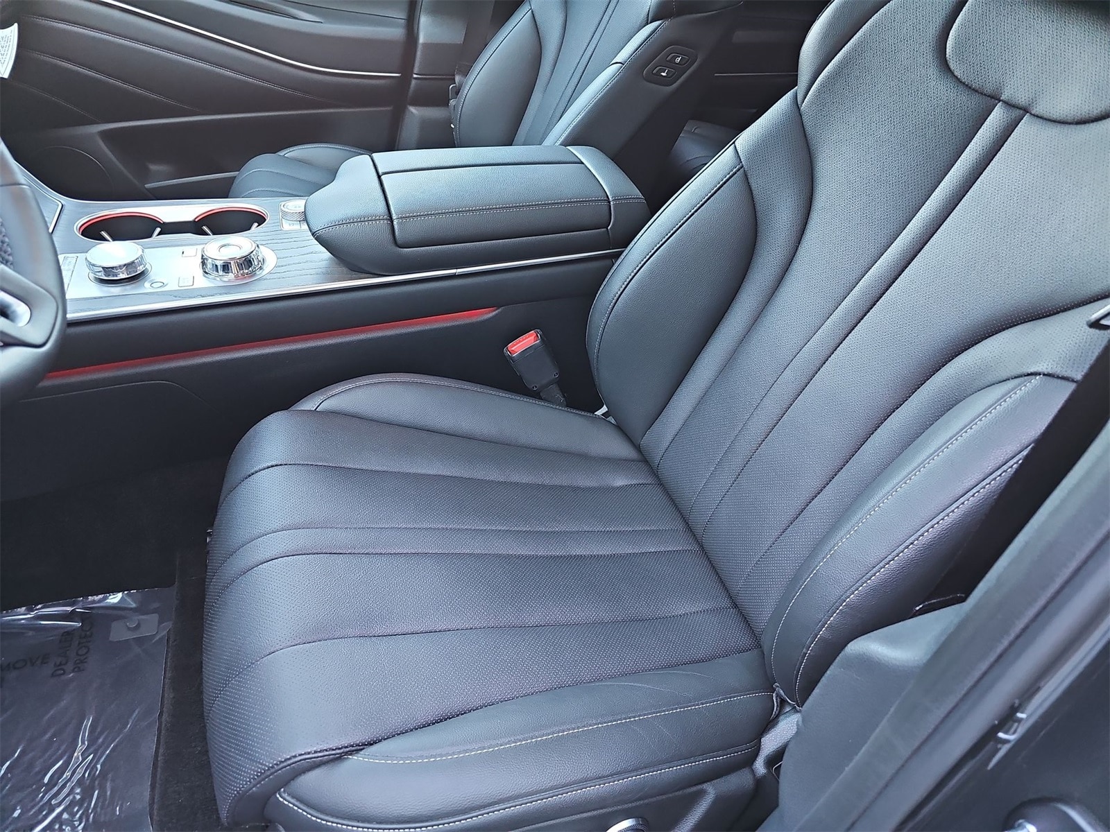 Thumbnail: 2025 Genesis GV80 - 15