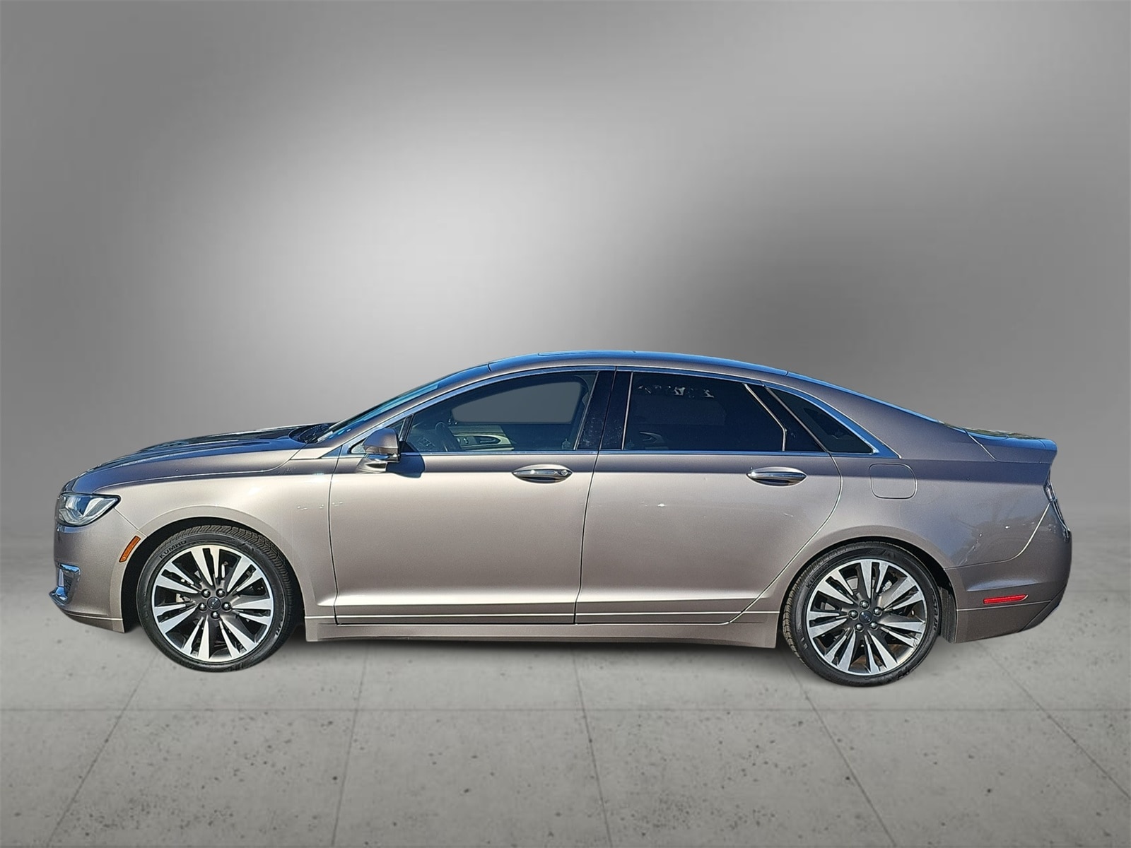 Thumbnail: 2018 Lincoln MKZ - 5