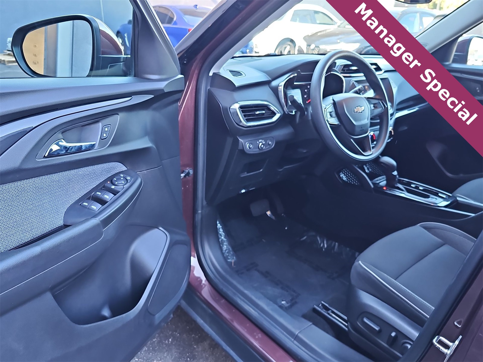 Thumbnail: 2022 Chevrolet TrailBlazer - 10