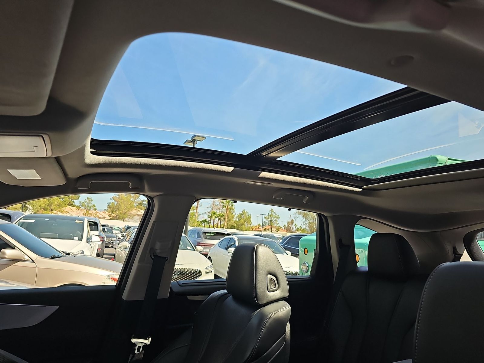 Thumbnail: 2023 Acura MDX - 29