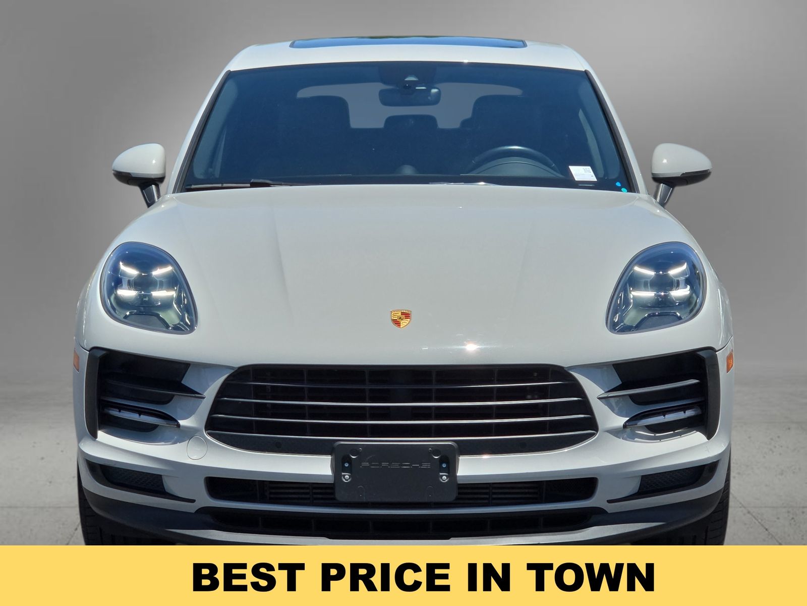 Thumbnail: 2021 Porsche Macan - 3