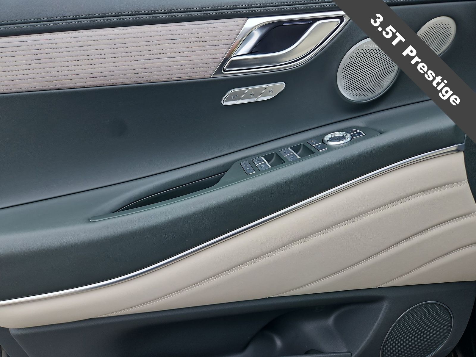 Thumbnail: 2026 Genesis GV80 - 29