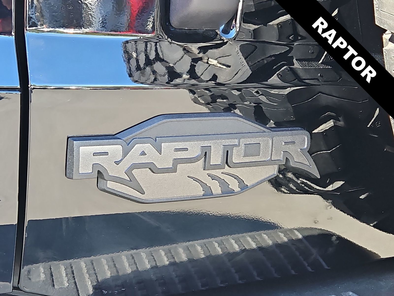 Thumbnail: 2024 Ford Bronco - 11