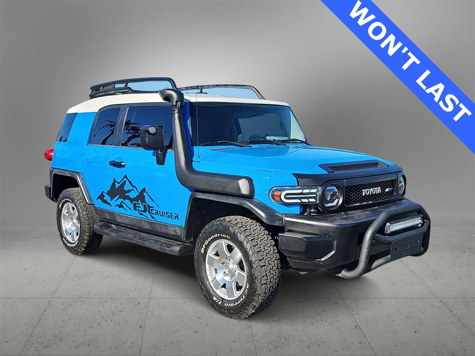 Thumbnail: 2007 Toyota FJ Cruiser - 2