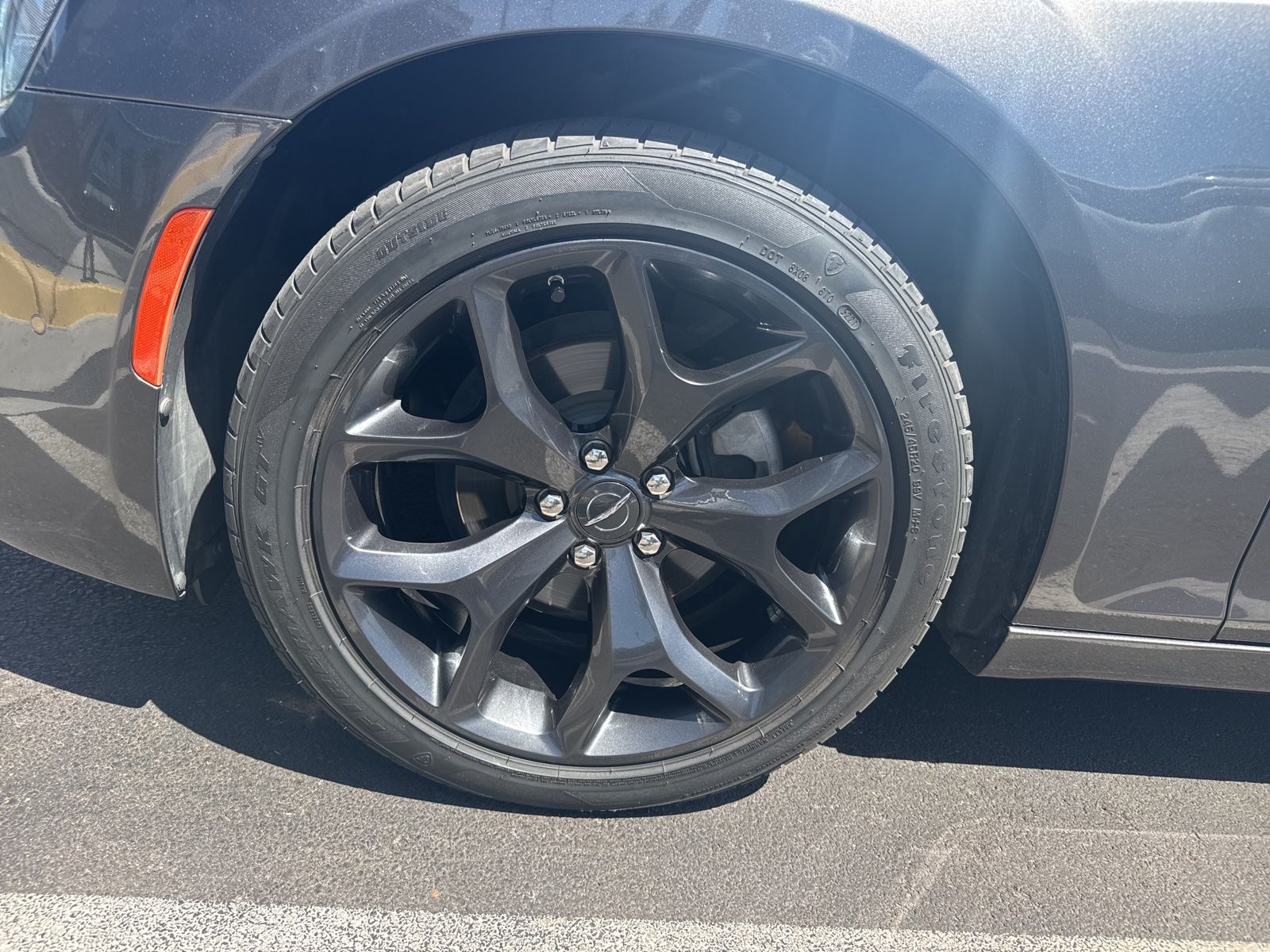 Thumbnail: 2022 Chrysler 300 - 9