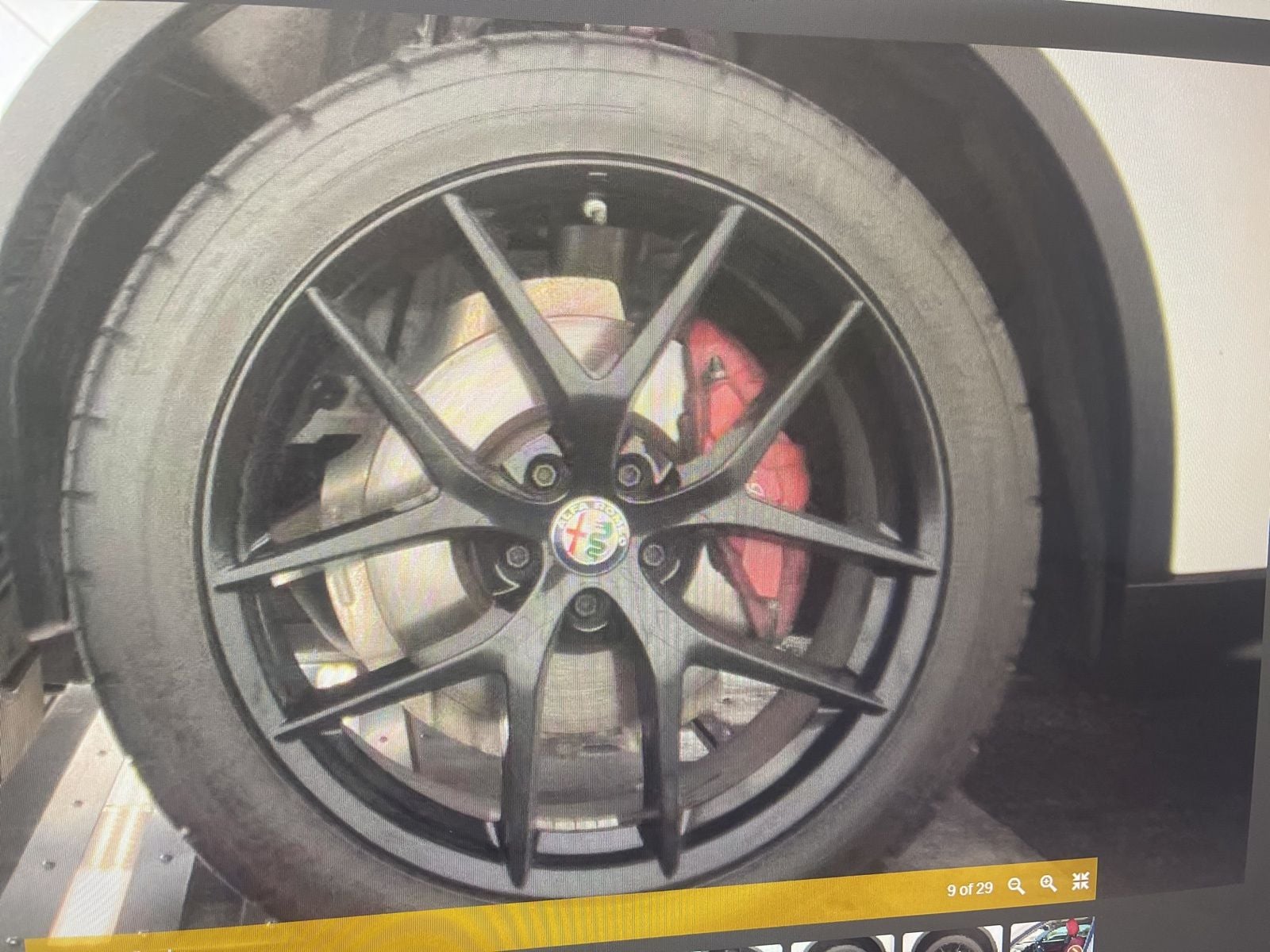 Thumbnail: 2019 Alfa Romeo Stelvio - 8