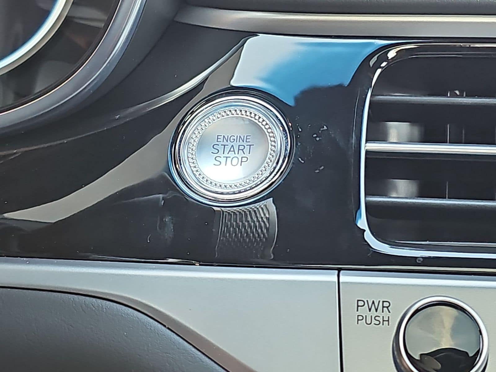 Thumbnail: 2026 Genesis G70 - 24