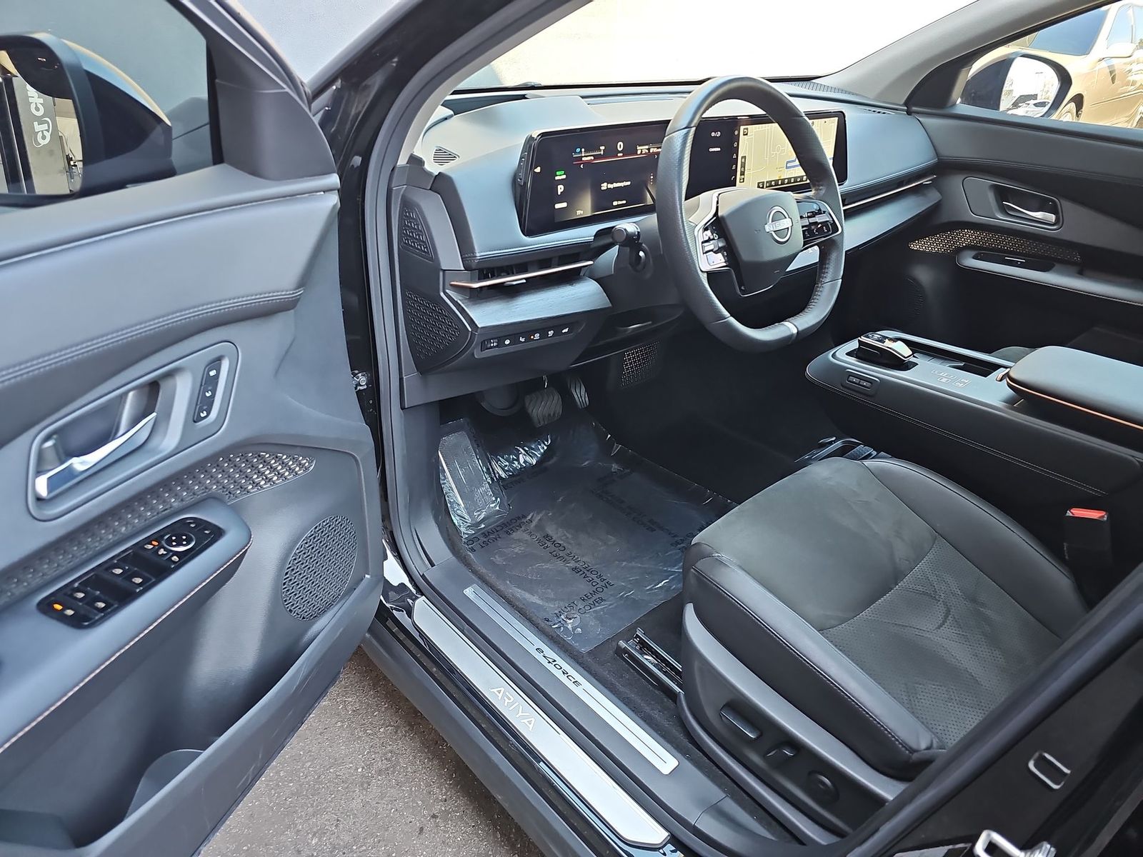 Thumbnail: 2023 Nissan Ariya - 10