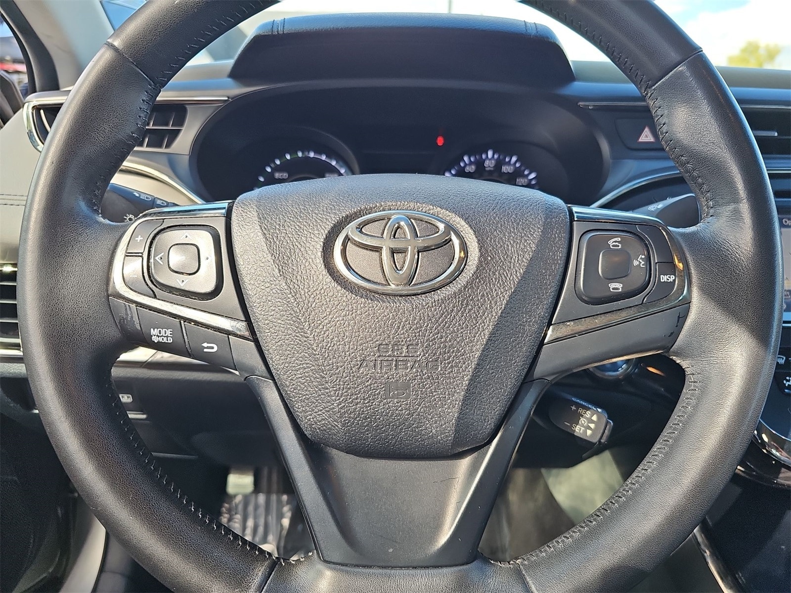 Thumbnail: 2015 Toyota Avalon - 19