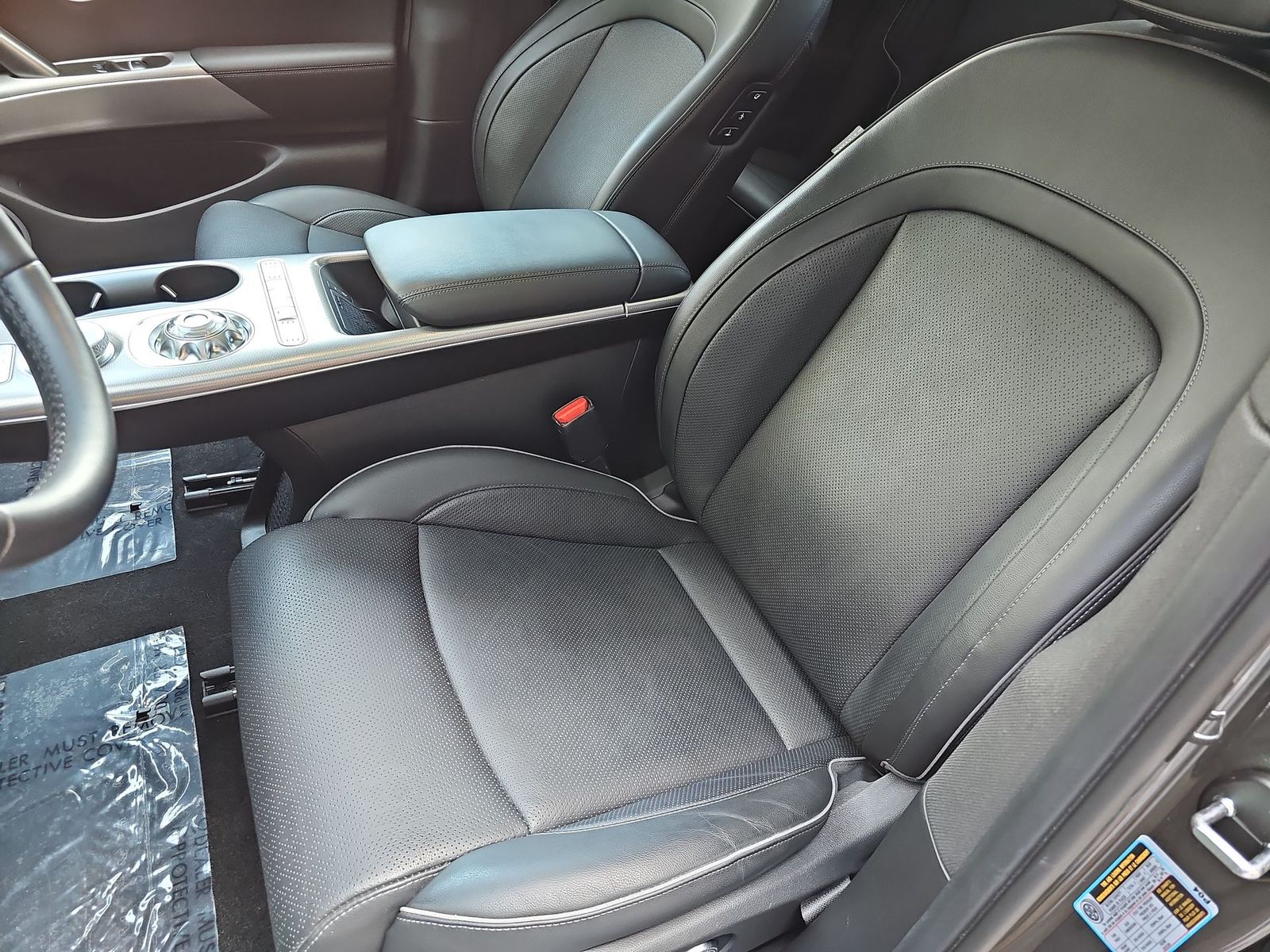 Thumbnail: 2025 Genesis GV60 - 15