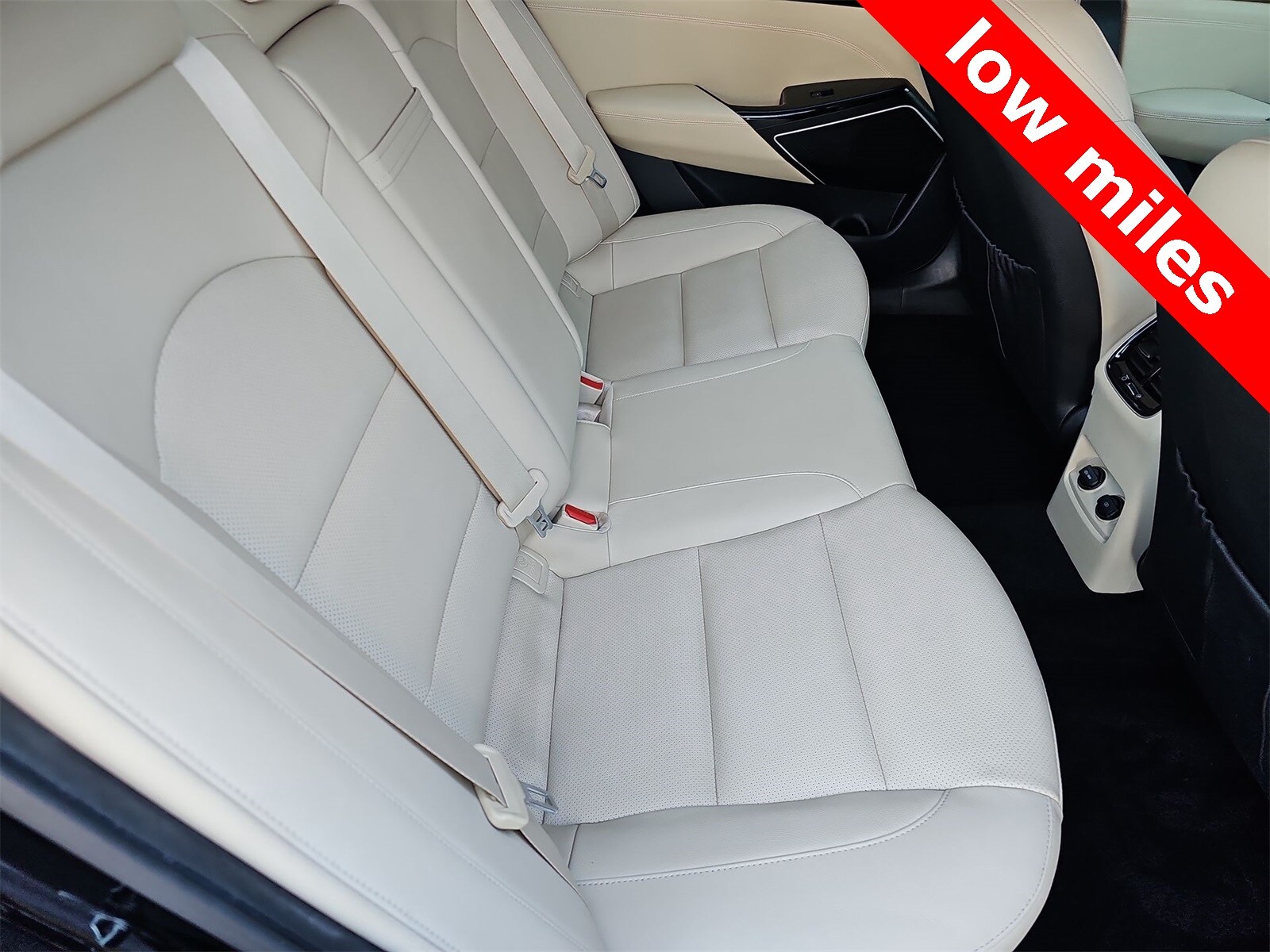 Thumbnail: 2019 Kia Cadenza - 17