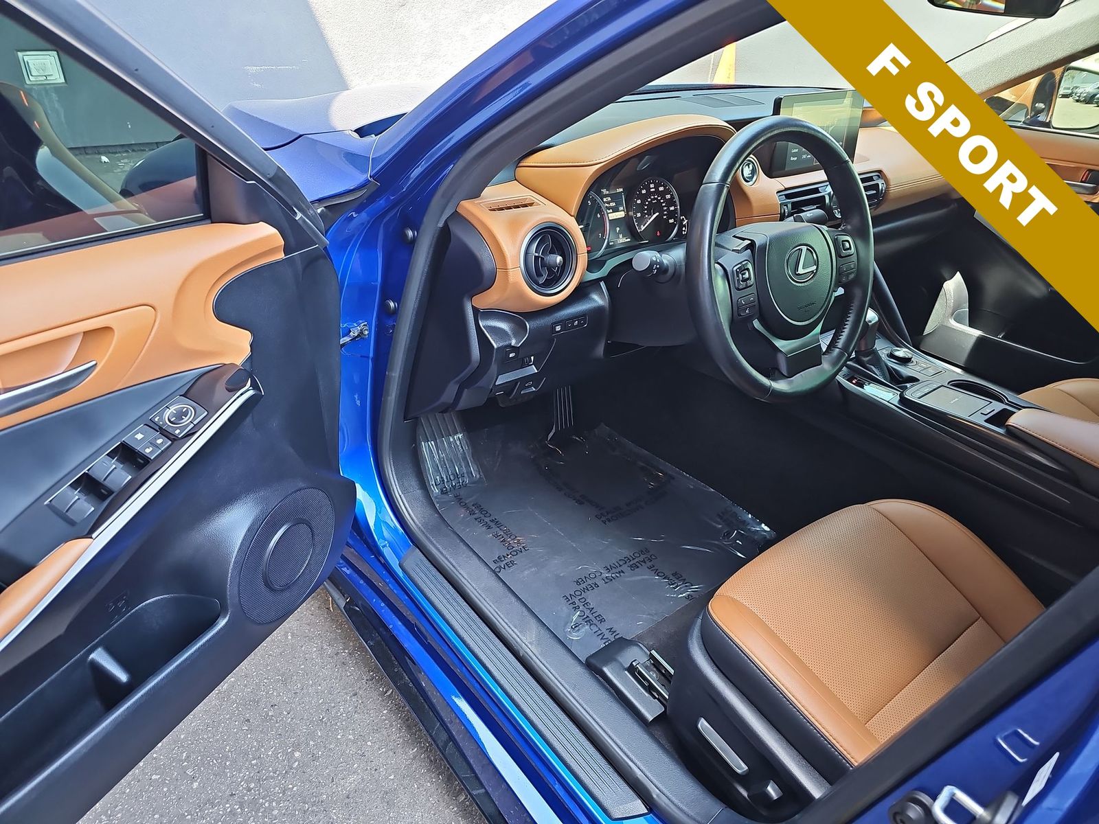 Thumbnail: 2025 Lexus IS - 10
