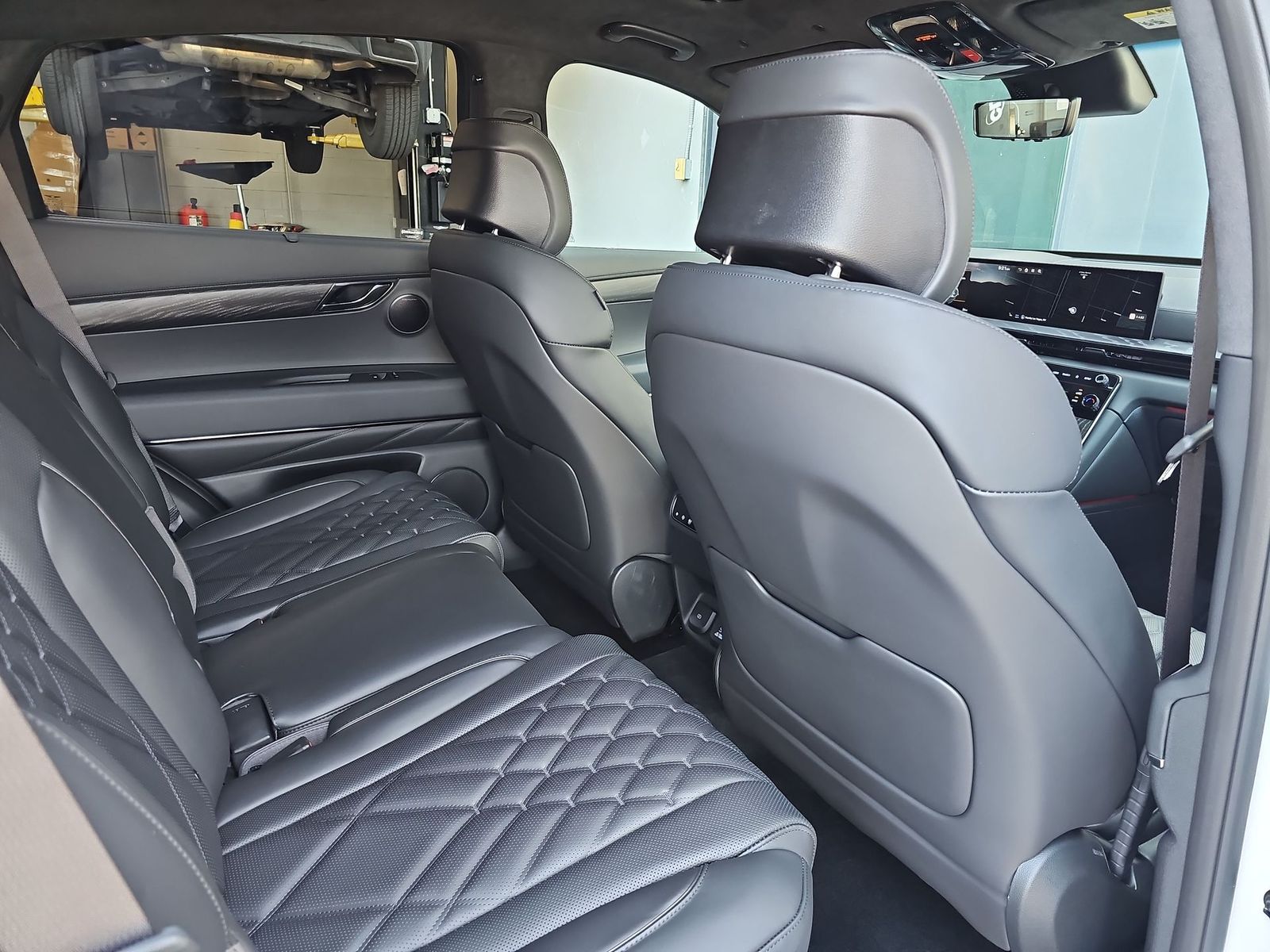 Thumbnail: 2026 Genesis GV80 - 16