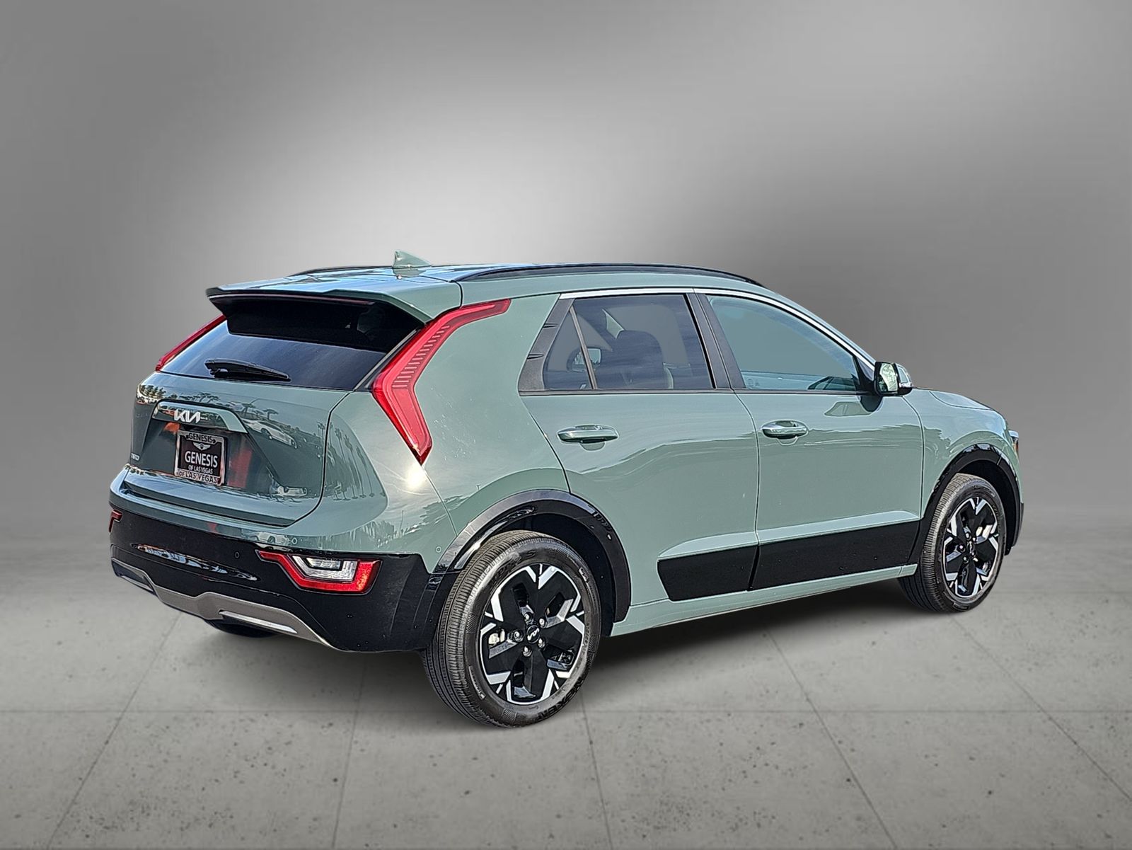 Thumbnail: 2023 Kia Niro - 8