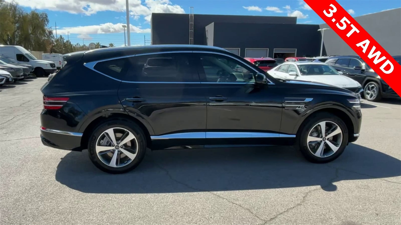 Thumbnail: 2024 Genesis GV80 - 9