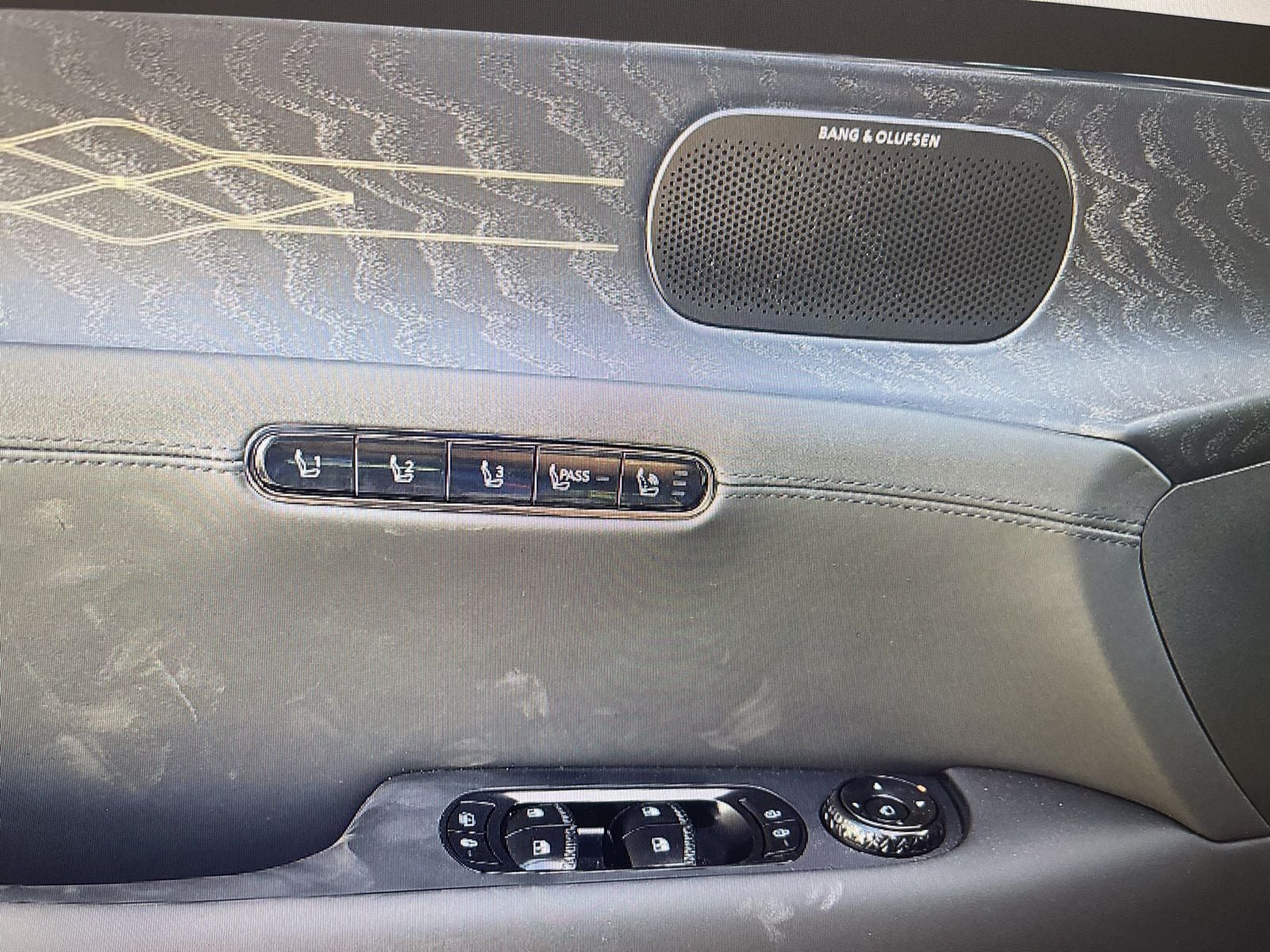 Thumbnail: 2026 Genesis G90 - 11