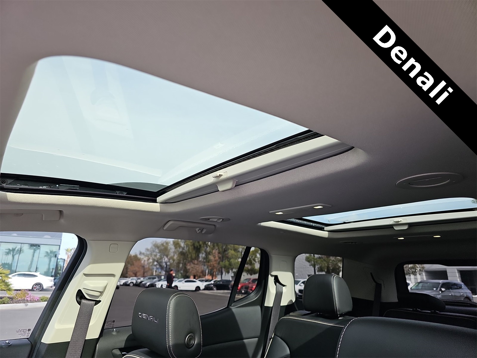 Thumbnail: 2022 GMC Acadia - 29