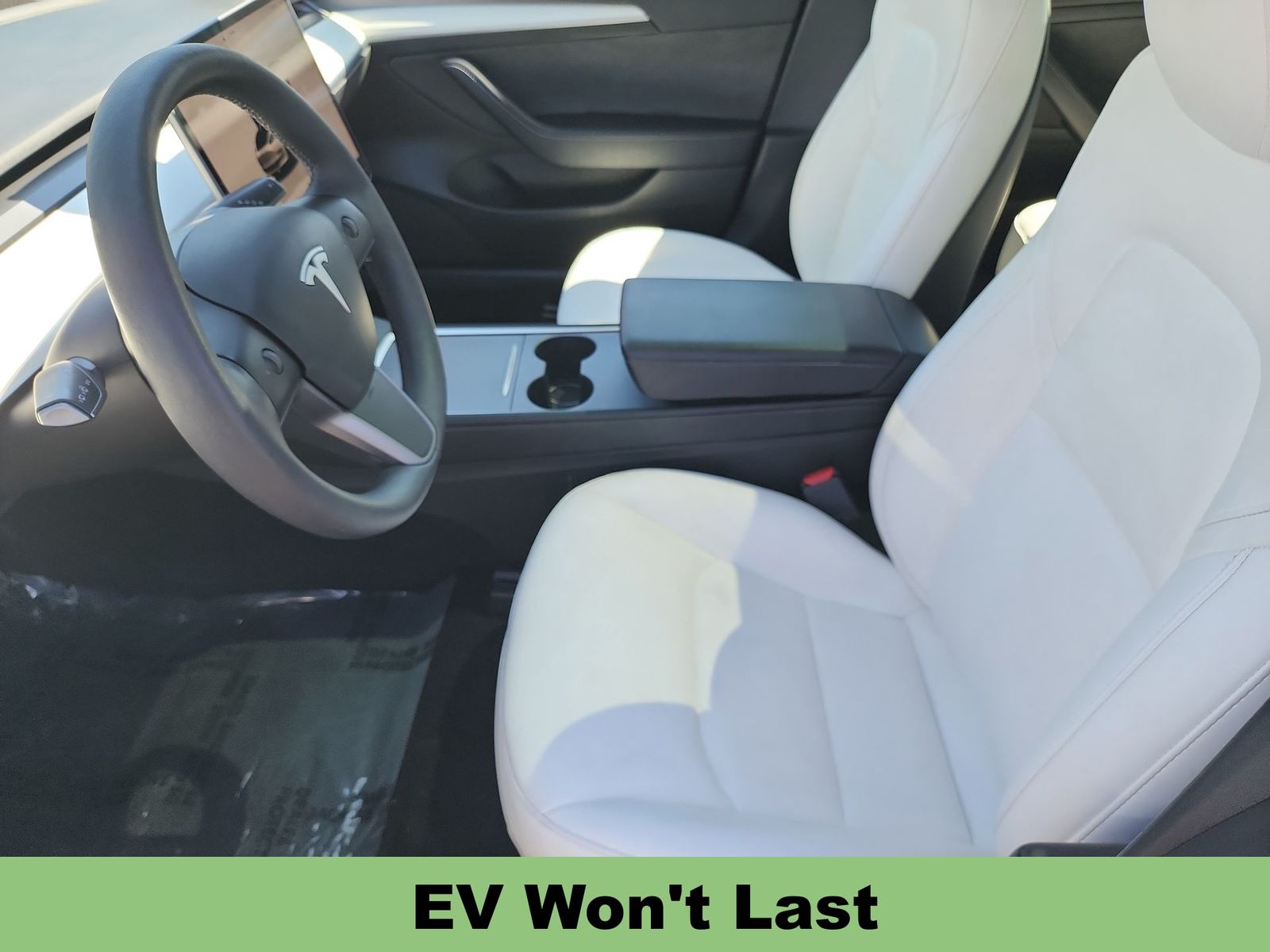 Thumbnail: 2023 Tesla Model 3 - 15