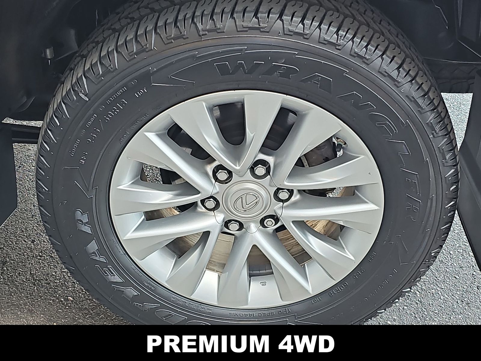 Thumbnail: 2023 Lexus GX - 12