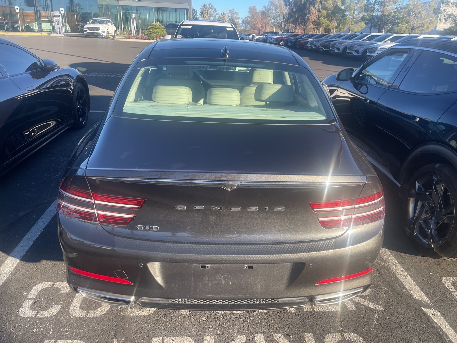 Thumbnail: 2023 Genesis G80 - 10